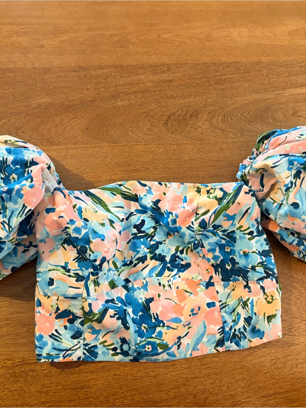 Abercrombie & Fitch Floral Puff-Sleeve Crop Top — Blue & Pink